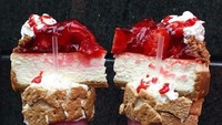 Bisa dibayangkan berapa banyak tissue yang akan digunakan saat memakan camilan dan minuman ini. Belum lagi baju yang pasti kotor. Istimewa/Boredpanda.