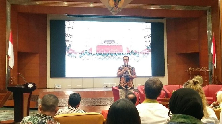 Foto:Staf Khusus Menteri Bidang Komunikasi Kemenpar, Muhammad Nur Sadono jelang peluncuran Pesona Wisata Ramadhan (Randy/detikTravel Foto:Staf Khusus Menteri Bidang Komunikasi Kemenpar, Muhammad Nur Sadono jelang peluncuran Pesona Wisata Ramadhan (Randy/detikTravel