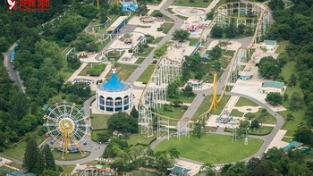 Meski begitu, Korut tak melulu soal monumen. Di Pyongyang, ada juga Mangyongdae Funfair yang merupakan taman bermain. (Foto: Instagram/dprk360)