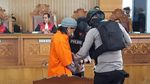 Foto: Dijaga Ketat, Aman Abdurrahman Hadiri Sidang Tuntutan
