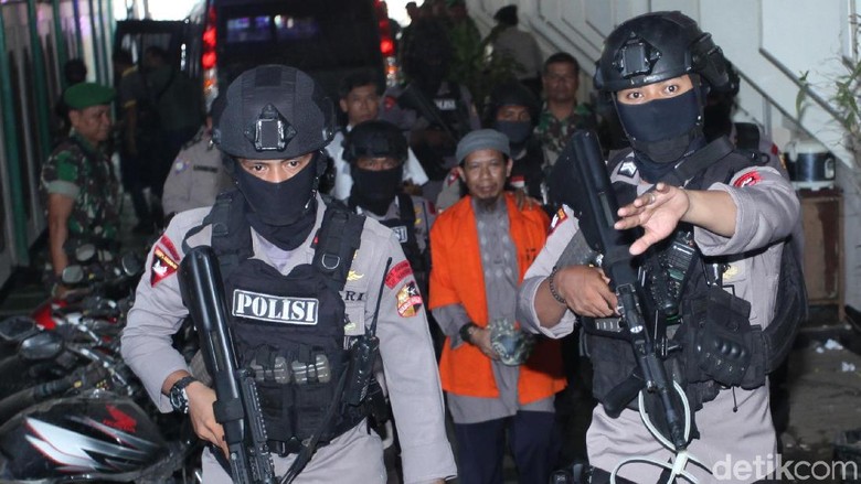 Polisi Kerahkan 270 Personel Amankan Pleidoi Teroris Abdurrahman Polisi Kerahkan 270 Personel Amankan Pleidoi Teroris Abdurrahman