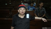 Hery Susanto Gun alias Abun divonis 3 tahun dan 6 bulan penjara.