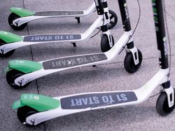 Skuter Listrik Canggih Jadi Tren Baru Transportasi Online