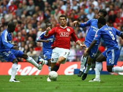 Saat ini Cristiano Ronaldo menyandang predikat sebagai salah satu pemain terbaik dunia berkat kiprahnya bersama Real Madrid. Pemain 33 tahun itu merintis jalan ke sana bersama MU yang dibelanya periode 2003–2009. (Foto: Shaun Botterill/Getty Images)