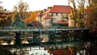 Kostanjevica Na Krki yang berjuluk Venesia dari Slovenia adalah kota abad pertengahan yang dibangun di sebuah pulau di Sungai Krka dengan tiga jembatan yang sangat instagramable (CNN Travel)