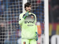 Salah satu transfer yang sepertinya juga akan tinggal tunggu waktu untuk terwujud adalah kepindaha kiper Mattia Perin dari Genoa ke skuat La Vecchia Signora. (Foto: Francesco Pecoraro/Getty Images)