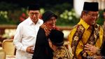 Begini Gaya Menteri Susi Buka Puasa di Istana