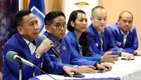 Dedi Gumelar juga memberikan keterangan terkait acara tersebut.