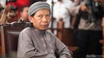 Polisi Bersenjata Lengkap Amankan Sidang Teroris Aman Abdurrahman