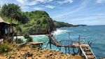Foto: Kontroversi Pantai Timang
