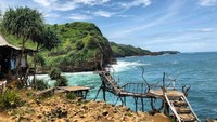 Pengelola Pantai Timang pun akan terus berbenah agar wisata pantai bisa lebih baik lagi (khaisin.111/Instagram)