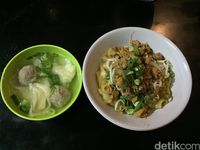 Mie Ayam Bangka Chandra Mulur Gurih Mie Ayam Khas Bangka Yang Mantap