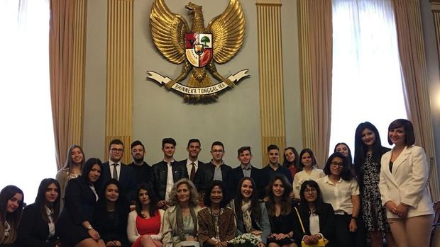 Pelajar SMA Italia Pelajari Indonesia