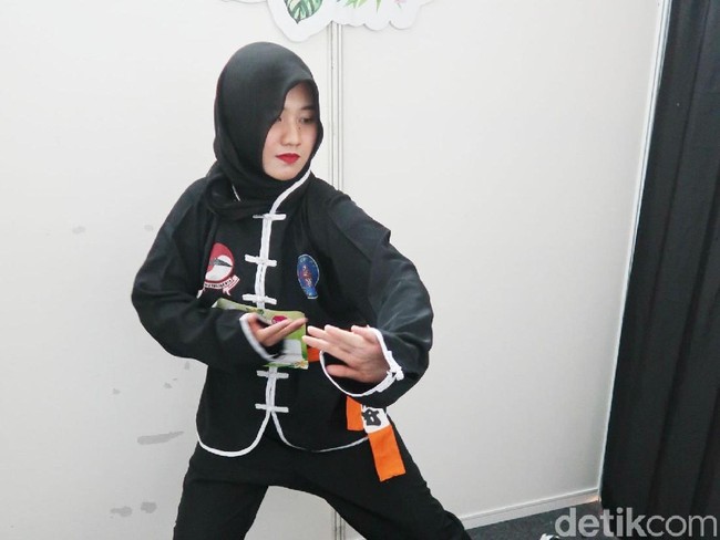 Menampilkan bakat bela diri termasuk favorit saat audisi. Kontras dengan tampilan hijabers yang feminin, beberapa peserta membuktikan bila hijab tak jadi penghalang untuk segala aktivitas, termasuk bela diri. Salah satunya peserta ini yang menampilkan kung fu. Foto: Alissa/Wolipop