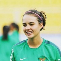 Kenalan dengan Portia Fischer, bek cantik Timnas Putri U-16 blasteran Indonesia-Amerika. Foto: Instagram/@portia.fischer