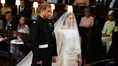8 Fakta Tak Terduga di Balik Gaun Pengantin Meghan Markle