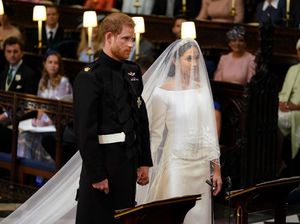 Oops! Gaun Pengantin Meghan Markle Dituduh Sebagai Hasil Contekan