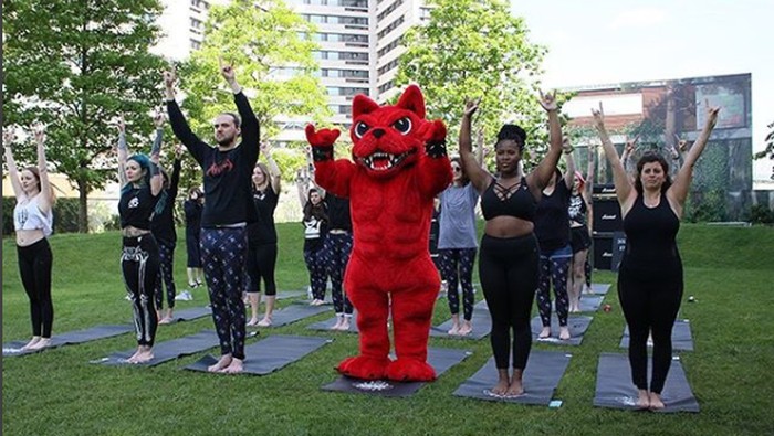 Baru Lagi, Tren Do.Om Yoga: Yoga Pakai Musik Jedag-jedug