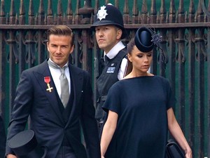 Ketika Keluarga Beckham Ajari Anak-anak Sumba Bahasa Inggris