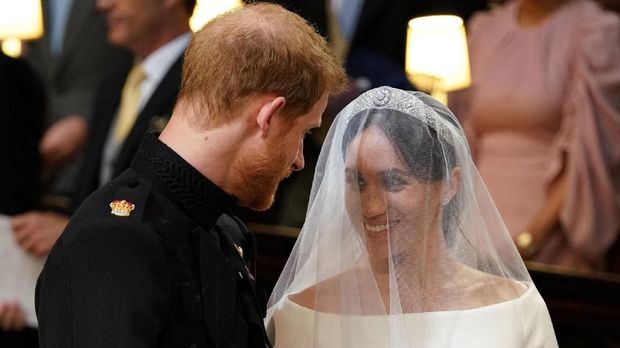 Pangeran Harry dan Meghan Markle Resmi Menikah