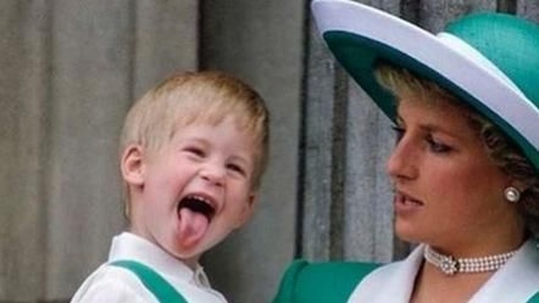 Saat Putri Diana Memarahi Pangeran Harry Saat Putri Diana Memarahi Pangeran Harry