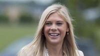Chelsy Davy mungkin merupakan mantan kekasih yang paling membekas dalam hati Pangeran Harry. Keduanya menjalin hubungan selama 6 tahun mulai dari tahun 2004 hingga 2010 setelah bertemu di sekolah. Sayangnya, hubungan mereka harus kandas dikarenakan Chelsy tidak sanggup menghadapi segala perhatian yang ditujukan kepadanya.Foto: Getty Image  