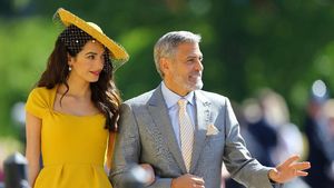 9 Bukti Kalau Amal Clooney Doyan Minum dan Makan Enak