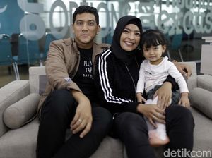 Berhijab, Tantri Tetap Jadi Vokalis Kotak yang nge-Rock