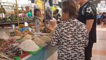 Hobi Kulineran dengan Sang Ibu, Ini Pose Bertrand Antolin Makan Bubur hingga Soto
