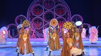 Kalau ini adalah rebana khas Uyghur yang disebut Dap. Biasanya Dap dimainkan oleh para pria Uyghur (Fitraya/detikTravel)