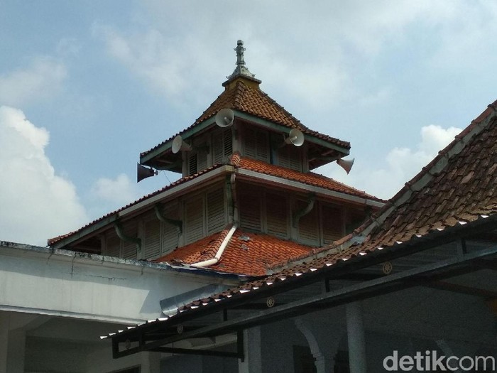 Bangunan Masjib Besar Suruh, Kecamatan Suruh, Kabupaten Semarang.