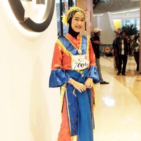 FSiswi SMA 4 Cibinong ini juga tampil dengan busana tradisional Betawi. Ia sudah rutin berlatih tari betawi di Sanggar Ayodia Pala sejak duduk di bangku Taman Kanak-Kanak. oto: Silmia Putri/Wolipop