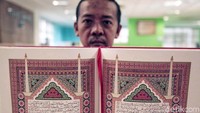 Alquran ini dibuat oleh Siduf Damiri bekerjasama antara pengurus Jakarta Islamic Centre dan para pegiat seniman seni rupa.