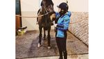 Foto: Kakak-Adik Milyader Termuda yang Gemar Olahraga Berkuda