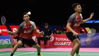 Fajar Alfian/Muhammad Rian Ardianto berhasil mengalahkan Jason Anthony Ho-Shue/Nyl Yakura dengan skor 21-17, 21-14. Antara Foto/Puspa Perwitasari.