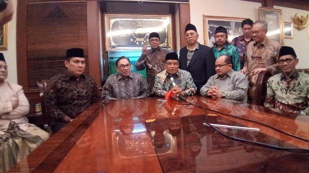 Ketum PBNU Said Aqil Siroj bertemu dengan Mantan Wakil Perdana Menteri Malaysia Anwar Ibrahim