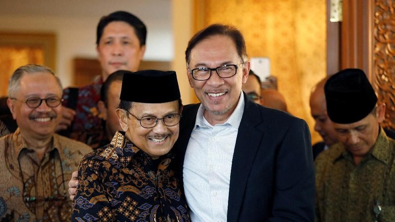 Kisah Dekatnya Habibie dan Anwar Ibrahim Kisah Dekatnya Habibie dan Anwar Ibrahim