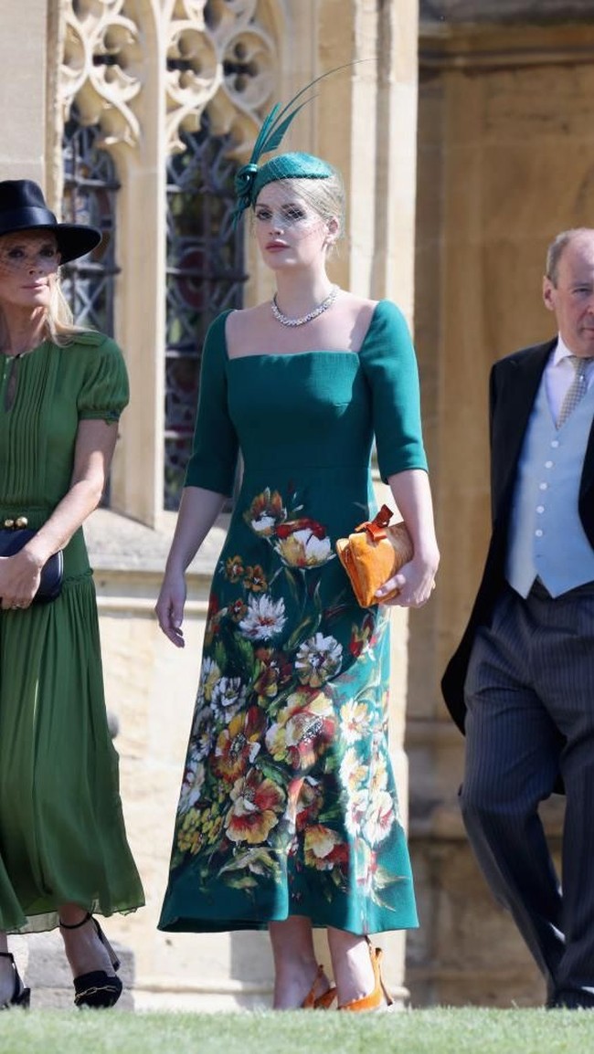 Ada satu sosok wanita yang mencuri perhatian di pernikahan Pangeran Harry dan Meghan Markle. Dia adalah keponakan Putri Diana, Lady Kitty Spencer. Foto: dok. Getty Images