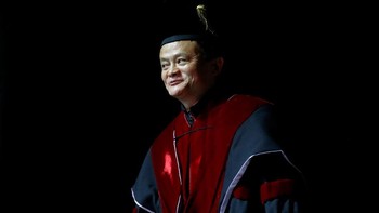 Kepada para mahasiswa Tel Aviv University, Jack Ma pun menceritakan kisah hidupnya yang penuh inspirasi, dari masa kecil yang miskin hingga akhirnya menjadi pendiri Alibaba, salah satu e-commerce terbesar di dunia saat ini. Foto: Reuters