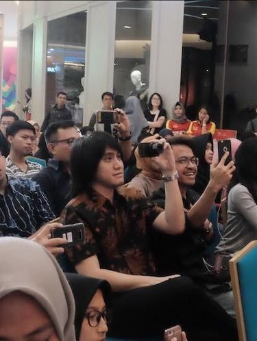 Kevin Aprilio Hadir Dukung Sahabat di Audisi Sunsilk Hijab Hunt 2018 Jakarta