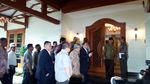 Foto: Momen Kedatangan Anwar Ibrahim di Kediaman BJ Habibie