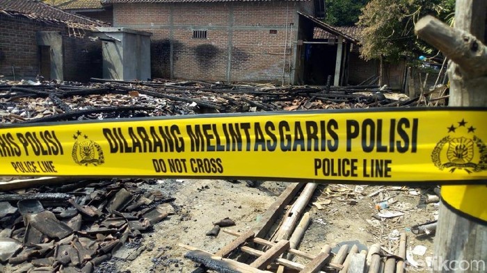 Minta Uang Buat Nebus HP Tidak Diberi, Agung Bakar Rumah Ortu