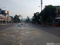 Kondisi Lalin di Perempatan Duren Tiga Pagi Ini