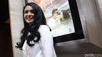 Senyum Manis Ayushita yang Bikin Jatuh Hati