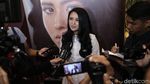 Senyum Manis Ayushita yang Bikin Jatuh Hati