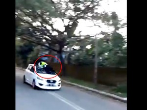Drama Oknum TNI dan Polantas Gowa di Atap Mobil