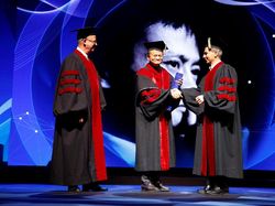 Mengintip Jack Ma Dua Kali Diwisuda dalam Sebulan