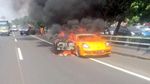 Ini Mobil Toyota MR2 Spyder yang Terbakar di Tol Slipi