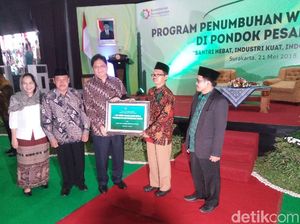 Menperin Ajak Santri Muhammadiyah Sambut Revolusi Industri 4.0
