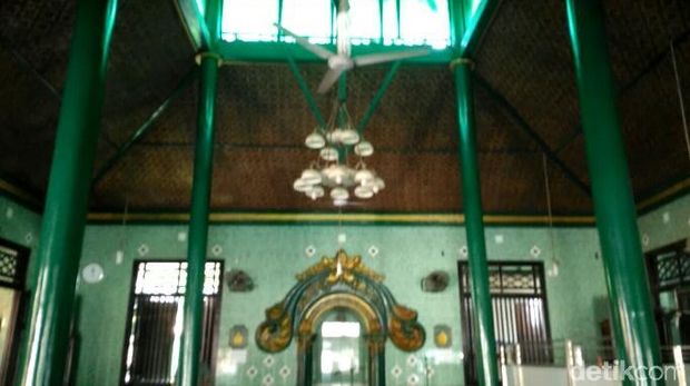 Wisata Ramadan di Cirebon: Masjid Keraton Kanoman
